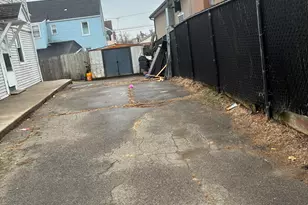 50 Columbus Ave, Stratford, CT 06615 - Photo 5