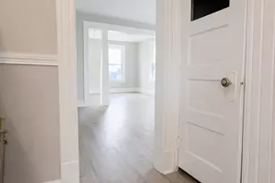 30 Cottage St, Bristol, CT 06010 - Photo 7