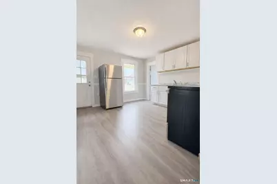 30 Cottage Street, Bristol, CT 06010 - Photo 3