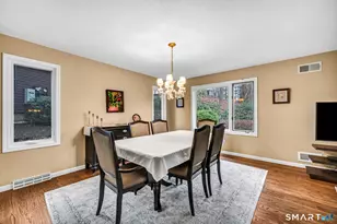 8 Ironwood Rd, West Hartford, CT 06117 - Photo 11