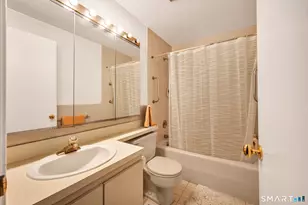 8 Ironwood Rd, West Hartford, CT 06117 - Photo 21