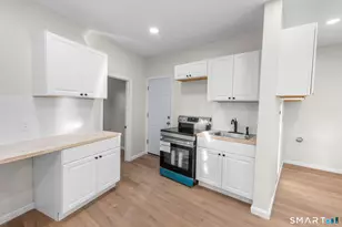 26 Mc Lean St, Hartford, CT 06114 - Photo 1