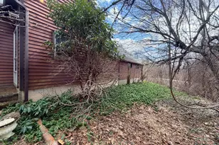 89 Wood Crk Rd, Bethlehem, CT 06751 - Photo 3