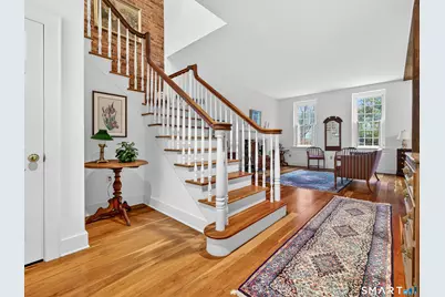 18 Fair Street #APT 5, Guilford, CT 06437 - Photo 5