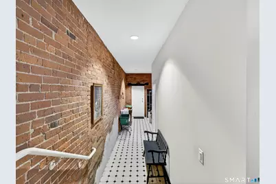 18 Fair Street #APT 5, Guilford, CT 06437 - Photo 19