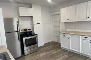 692 Enfield St, Enfield, CT 06082 - Photo 5