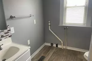 692 Enfield St, Enfield, CT 06082 - Photo 15