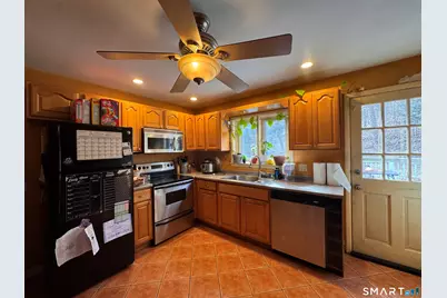 47 Juniper Ridge Drive, Waterbury, CT 06708 - Photo 5