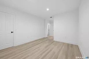 33 Main St, Meriden, CT 06451 - Photo 15