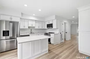 33 Main St, Meriden, CT 06451 - Photo 7