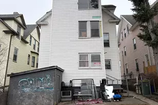 64 South St, Waterbury, CT 06706 - Photo 17