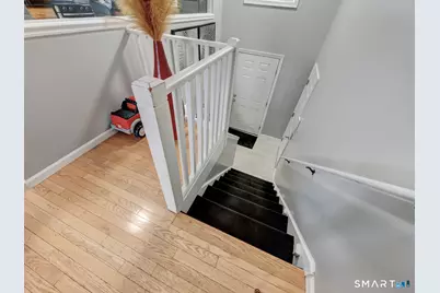 6 Wilson Way, Manchester, CT 06040 - Photo 11