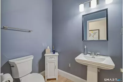 10 Buckingham Lane, West Hartford, CT 06117 - Photo 19