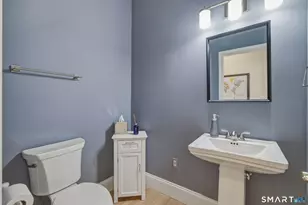 10 Buckingham Ln, West Hartford, CT 06117 - Photo 19