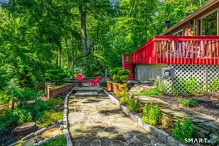 92 Kenmore Rd, Bloomfield, CT 06002 - Photo 31