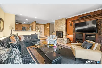 92 Kenmore Road, Bloomfield, CT 06002 - Photo 5