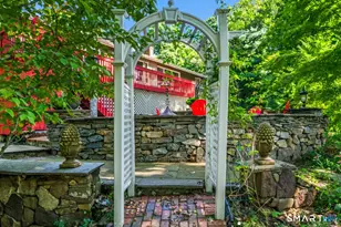 92 Kenmore Rd, Bloomfield, CT 06002 - Photo 35