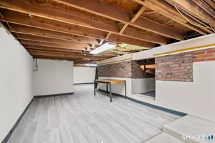 92 Kenmore Rd, Bloomfield, CT 06002 - Photo 23
