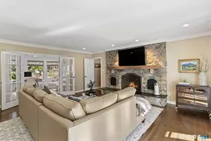 165 Hemlock Hills Rd S, Fairfield, CT 06824 - Photo 17