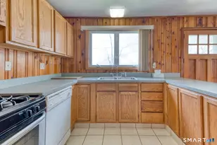 34 Corsino Ave, Old Lyme, CT 06371 - Photo 11