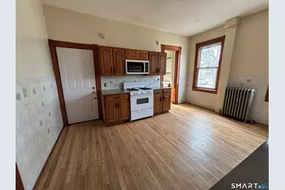 1231 State Street #First Floor, New Haven, CT 06511 - Photo 3