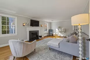 4 Wyndwood Rd, West Hartford, CT 06107 - Photo 9