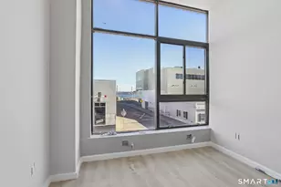 215 Bank St, New London, CT 06320 - Photo 9