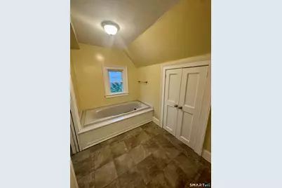 134 Queen Street, Bristol, CT 06010 - Photo 15