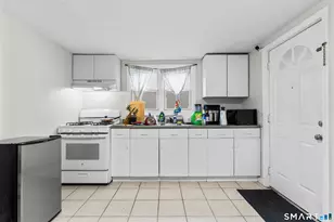 61 Cedar St, Norwalk, CT 06854 - Photo 5