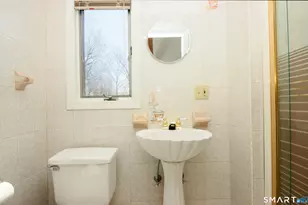 151 Colony St, Hamden, CT 06518 - Photo 11