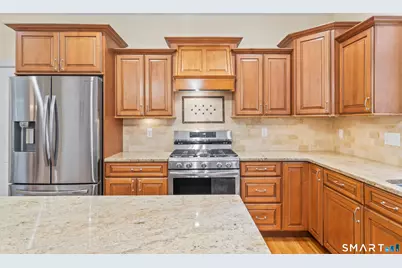 24 Andrew Place, Southbury, CT 06488 - Photo 9