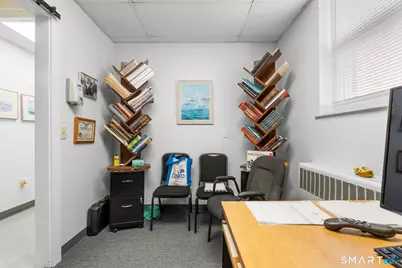 385 Main Street, West Haven, CT 06516 - Photo 37