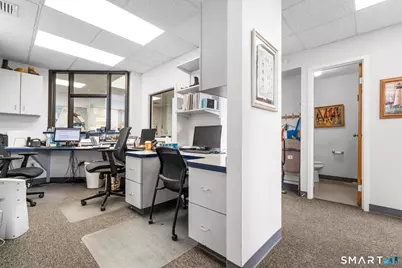 385 Main Street, West Haven, CT 06516 - Photo 25