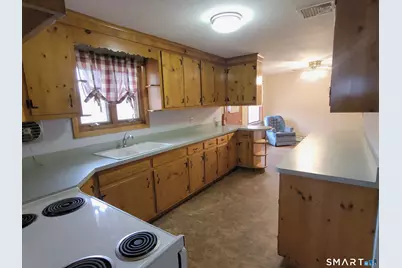 30 Broad Brook Road, East Windsor, CT 06016 - Photo 9