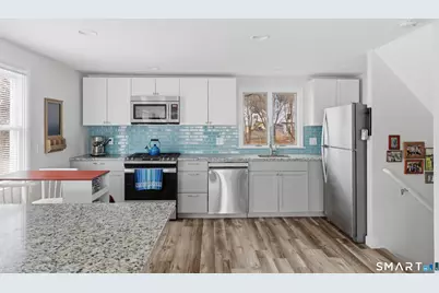 22 Crocker Avenue, West Hartford, CT 06110 - Photo 11