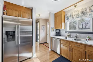 100 Northampton Ln, Plainville, CT 06062 - Photo 15