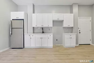 215-219 Bank Street #5, New London, CT 06320 - Photo 23