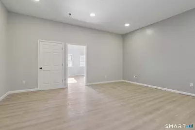 215-219 Bank Street #5, New London, CT 06320 - Photo 19