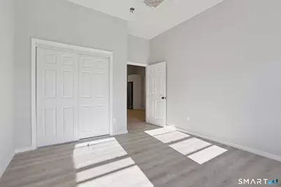 215-219 Bank Street #5, New London, CT 06320 - Photo 17