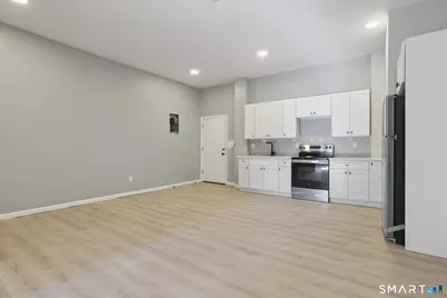 215-219 Bank Street #5, New London, CT 06320 - Photo 15