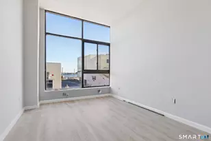 215 Bank St, New London, CT 06320 - Photo 13