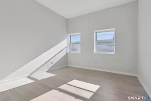 215 Bank St, New London, CT 06320 - Photo 9