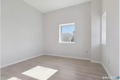 215-219 Bank Street #5, New London, CT 06320 - Photo 9