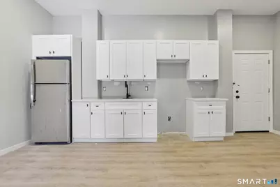 215-219 Bank Street #5, New London, CT 06320 - Photo 23