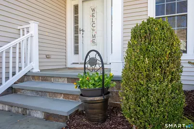 523 Putting Green Lane #523, Oxford, CT 06478 - Photo 3