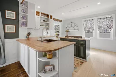 154 Allyndale Drive, Stratford, CT 06614 - Photo 13