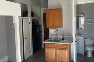 51 Broad St, Norwich, CT 06360 - Photo 5