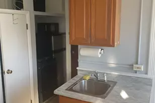 51 Broad St, Norwich, CT 06360 - Photo 13