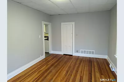 105 Rhodes Street, New Britain, CT 06051 - Photo 9