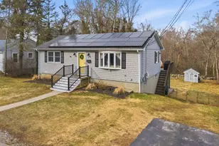 19 Lathrop Ave, Stonington, CT 06379 - Photo 5